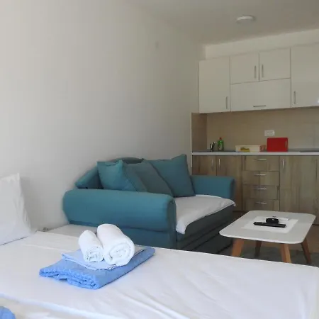 Luna Apartment