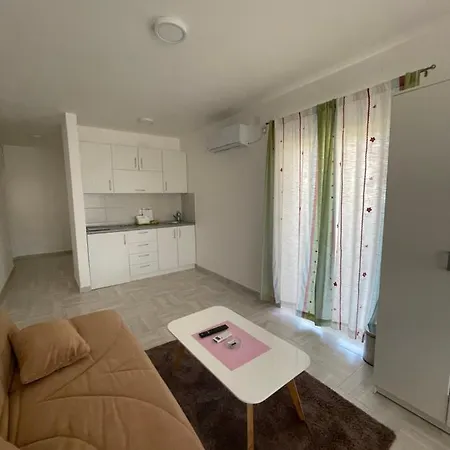 Apartman Luna Budva