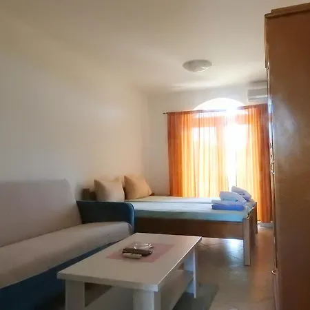 Luna Apartman Budva