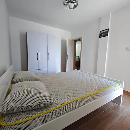 Luna Apartman Budva